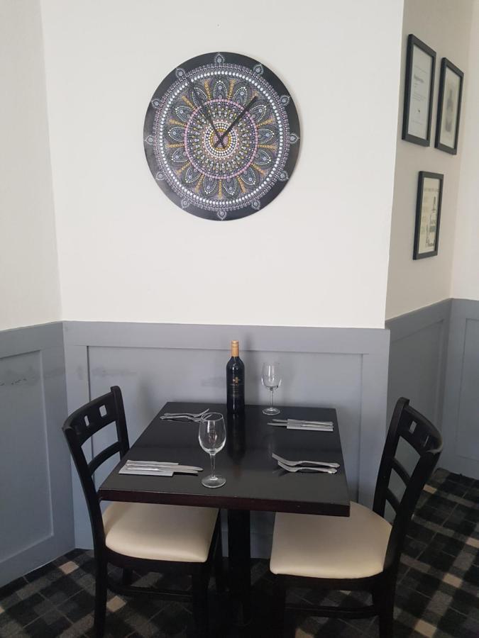 The Old Cross Inn Blairgowrie and Rattray Extérieur photo
